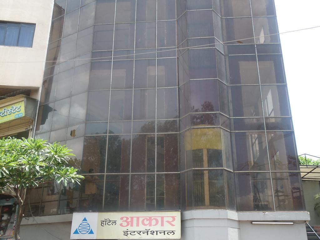 Oyo Flagship 37830 Hotel Aakar International Satara Εξωτερικό φωτογραφία