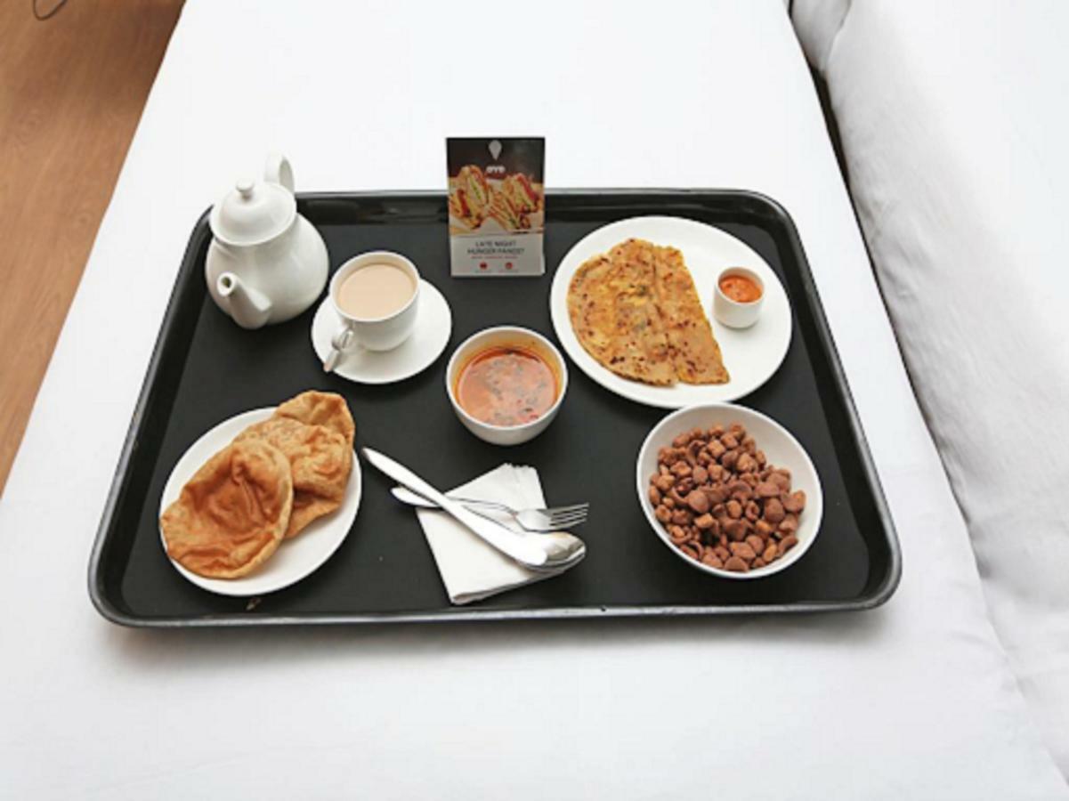 Oyo Flagship 37830 Hotel Aakar International Satara Εξωτερικό φωτογραφία